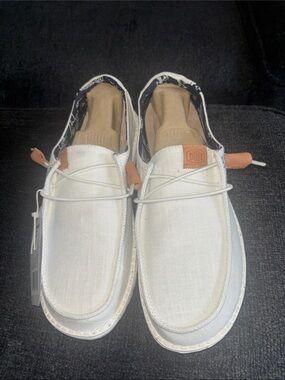 Hey Dude White Linen Slip-On Loafers with Tan Accents